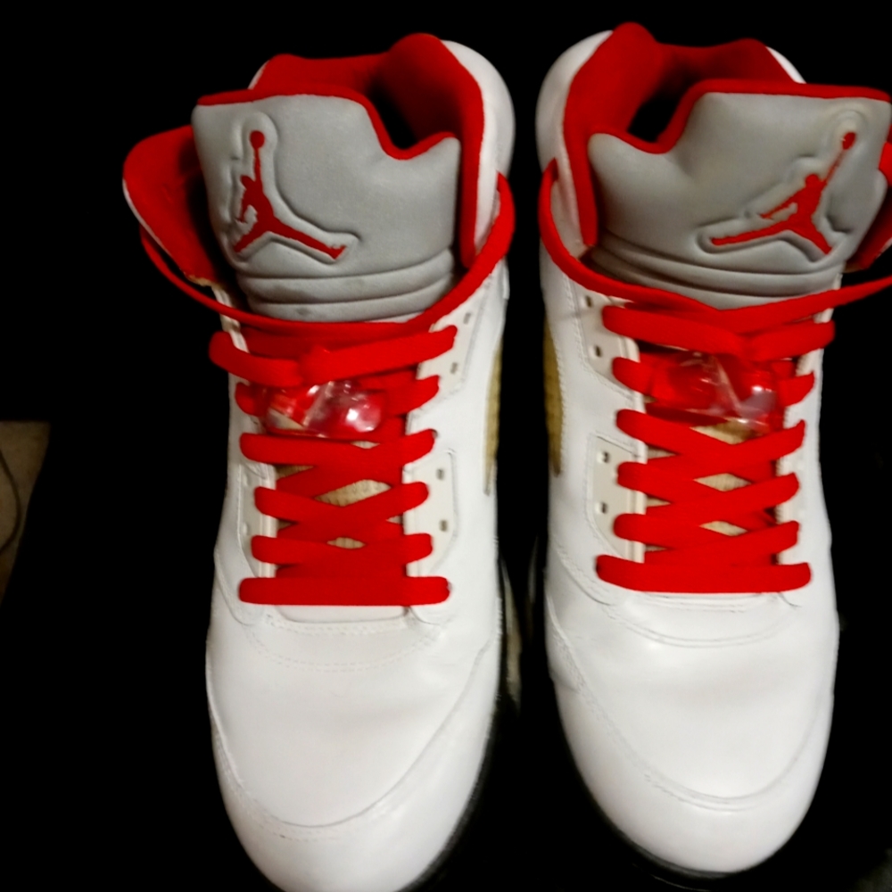 Jordan 5's Retro Mid Fire Red